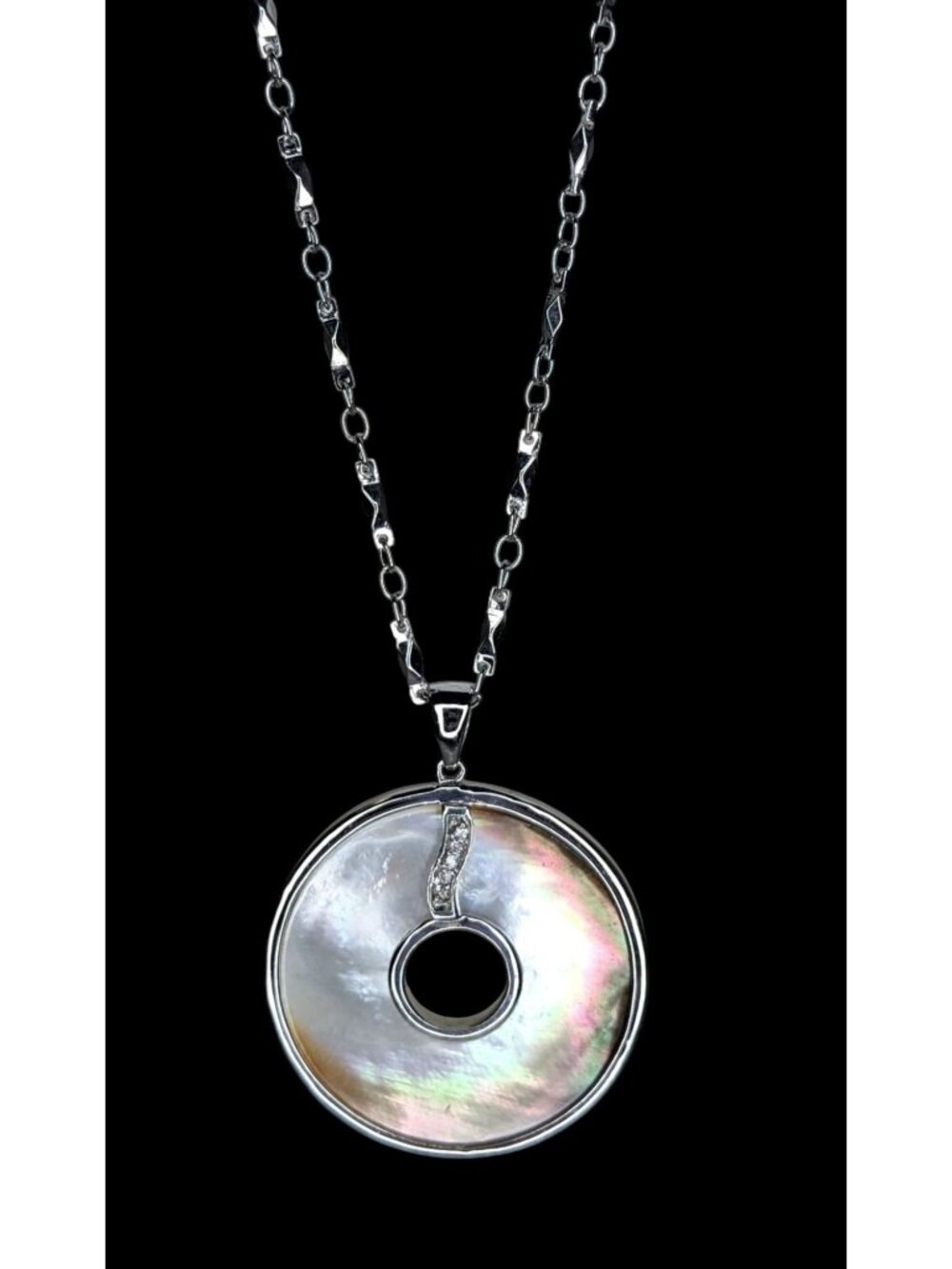 Vintage Boho Mod Cookie Lee Mother of Pearl Disc Pendant Necklace